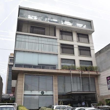 Hotel One Earth Avaas Amritsar Zewnętrze zdjęcie